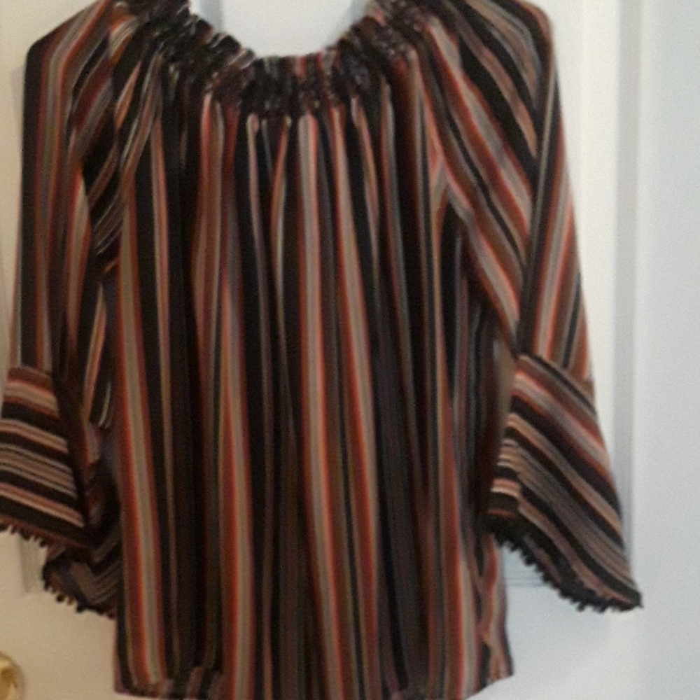 Multi-colored top - Picture 6 of 8
